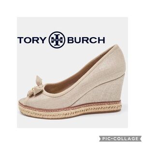 Tory Burch Jackie Natural Peep Toe Wedge Espadrille Bow Logo Charm 8.5